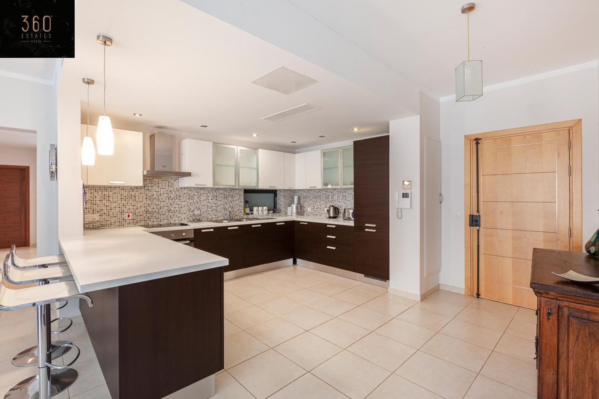 Saint Julian'sPender Lux Complex - 3Br Unit With Private Parking By 360 Estatesアパートメント エクステリア 写真